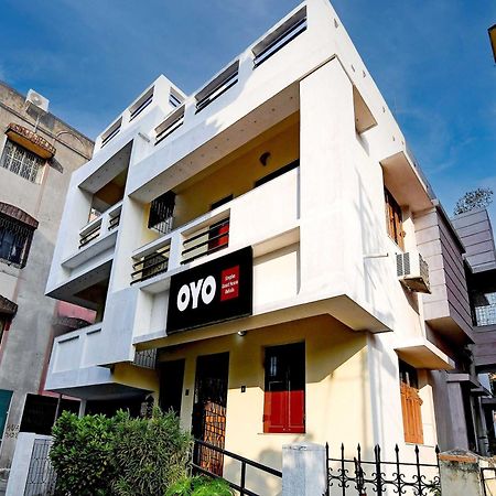 Oyo Simplex Guest House Behala 콜카타 외부 사진