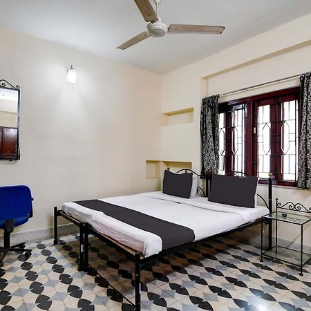 Oyo Simplex Guest House Behala 콜카타 외부 사진