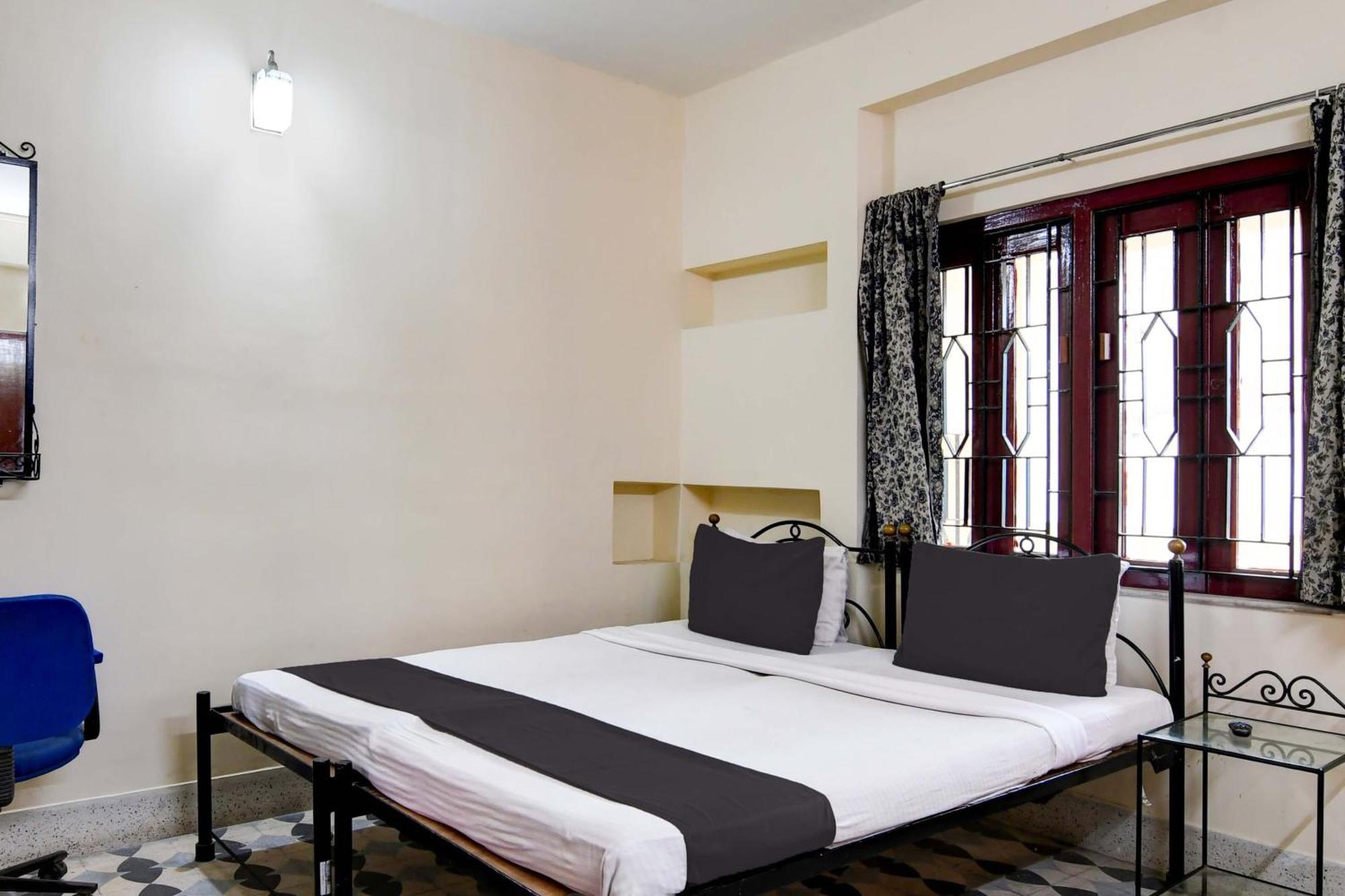 Oyo Simplex Guest House Behala 콜카타 외부 사진
