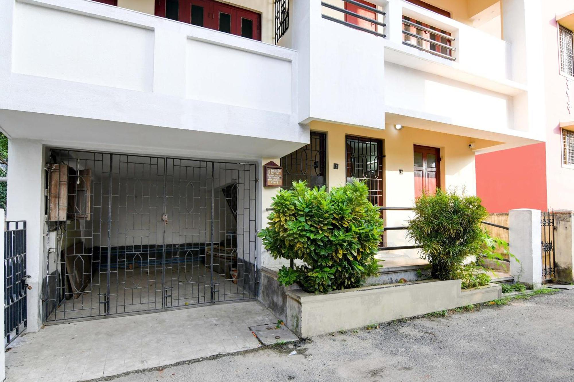 Oyo Simplex Guest House Behala 콜카타 외부 사진