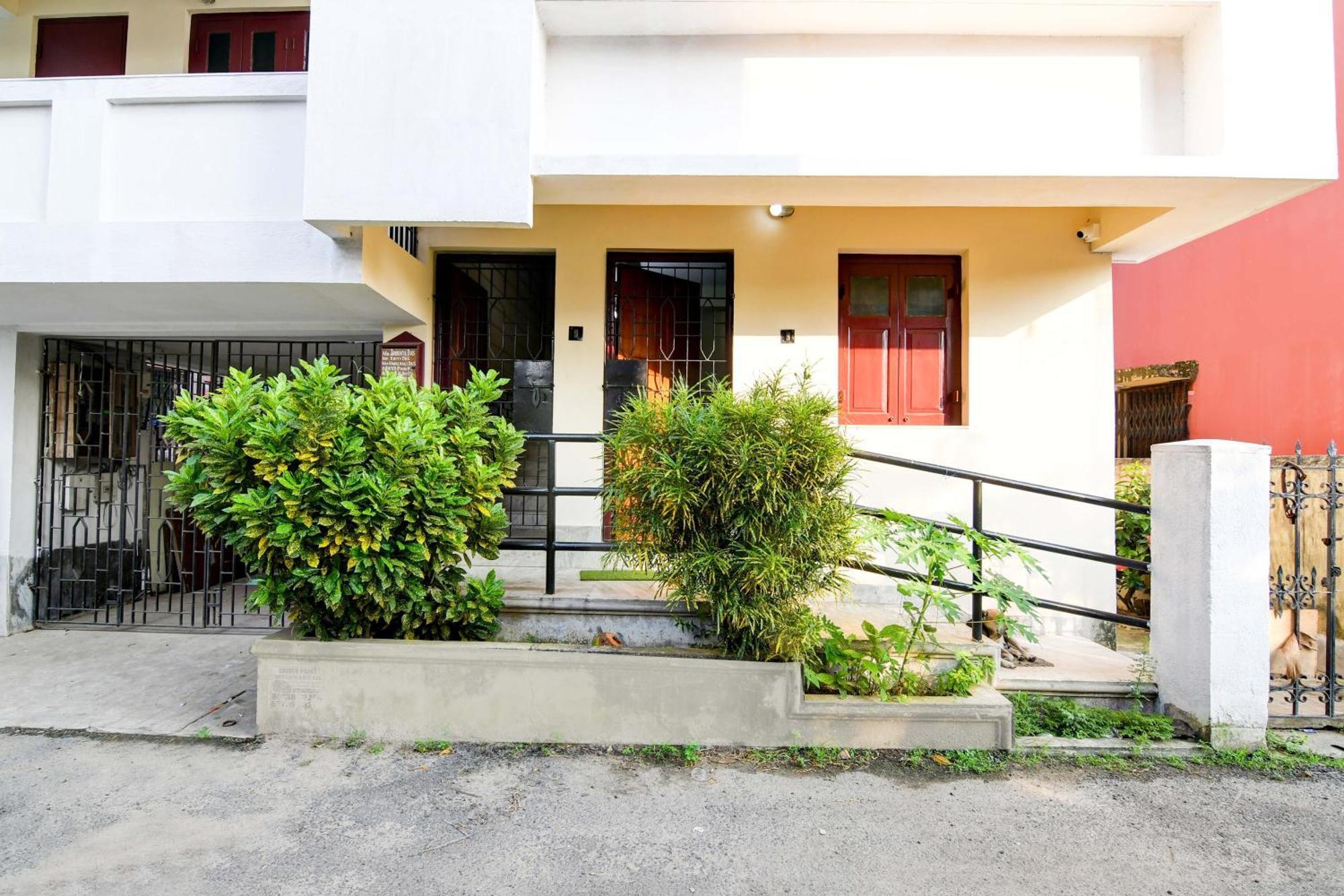 Oyo Simplex Guest House Behala 콜카타 외부 사진