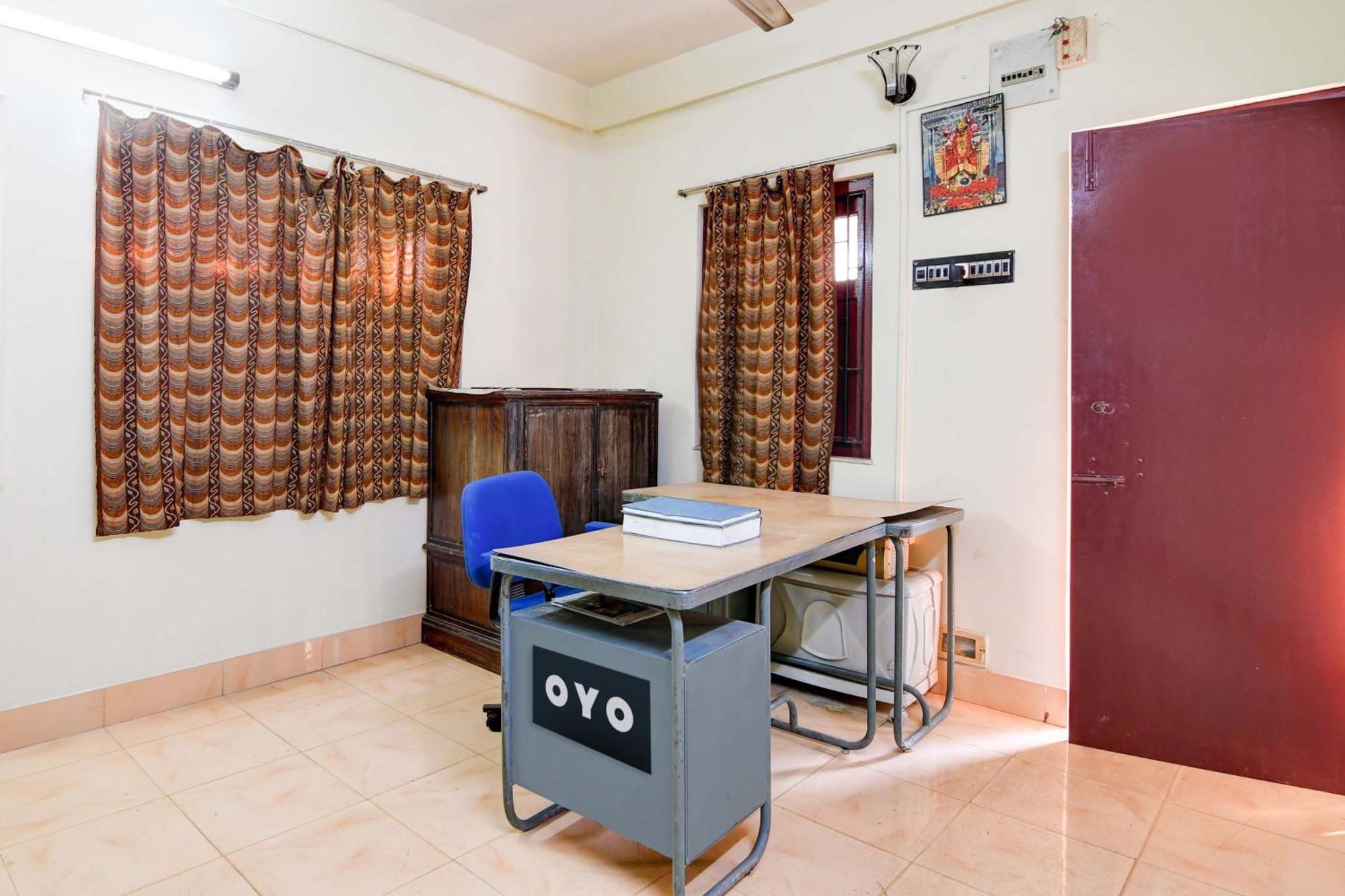 Oyo Simplex Guest House Behala 콜카타 외부 사진
