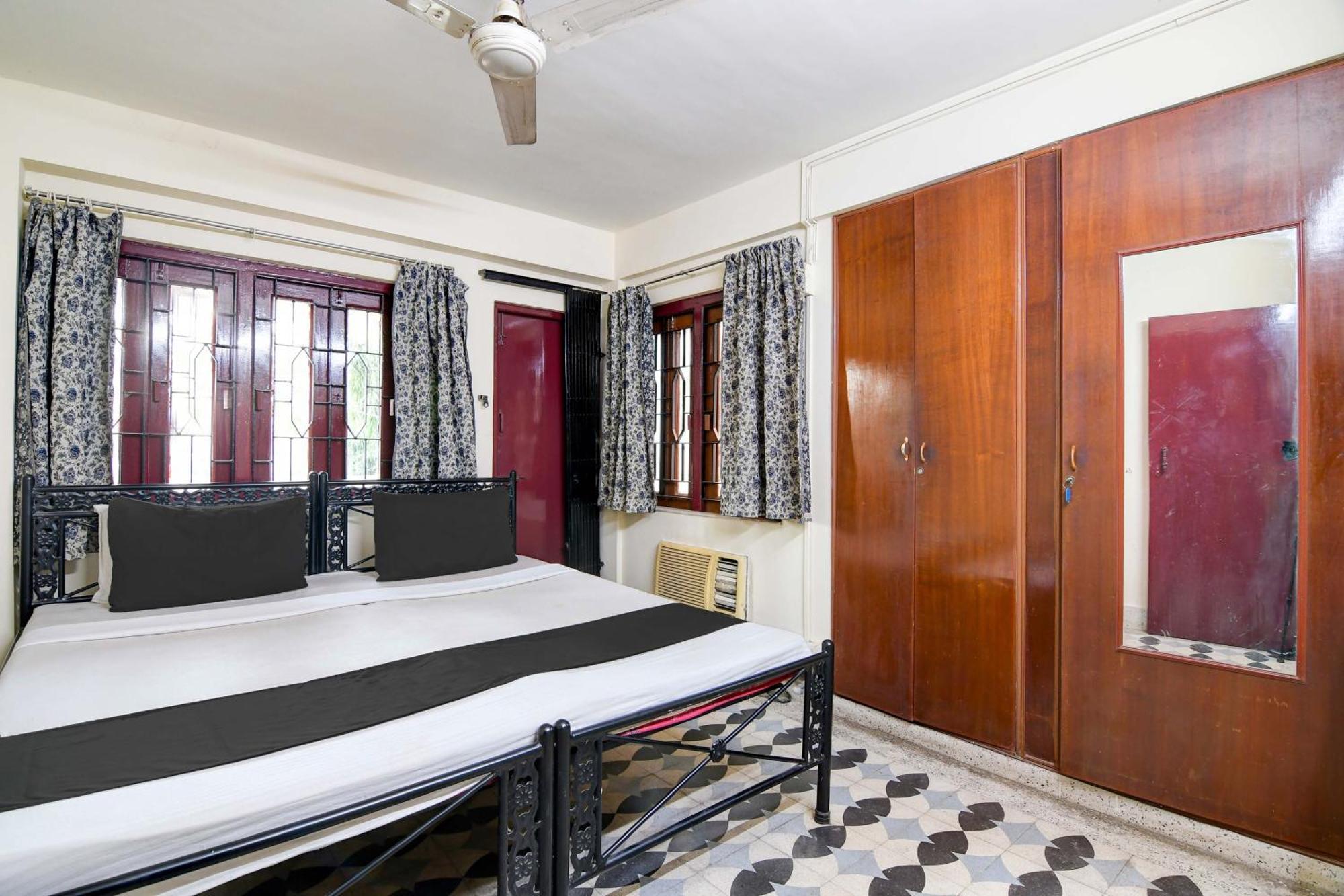 Oyo Simplex Guest House Behala 콜카타 외부 사진